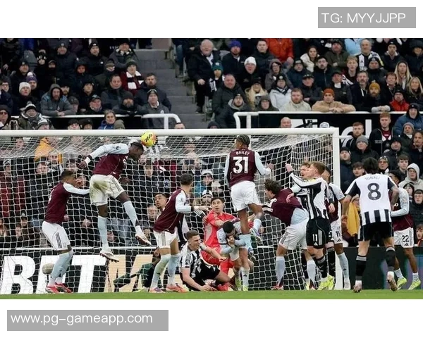 热刺与巴萨激战成平局乌龙球成比赛转折点引发热议